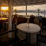 Sun 4*