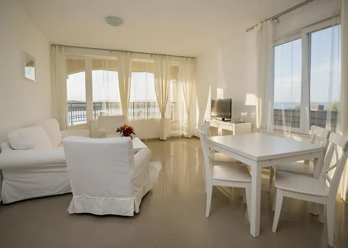 сън ризорт 4* Арапя