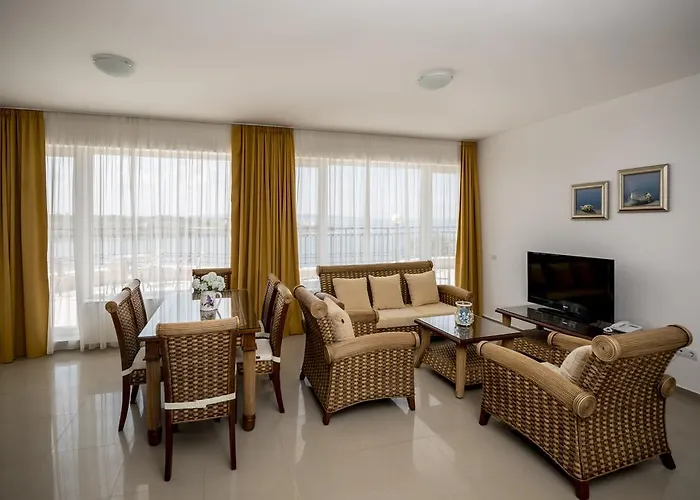 сън ризорт Арапя