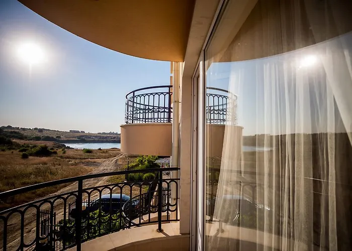 сън ризорт 4* Арапя